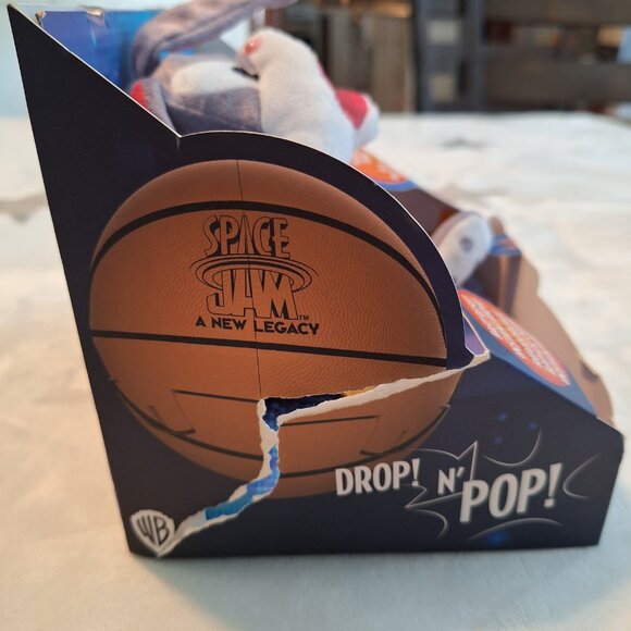 Space Jam A New Legacy: Bugs Bunny Plush Drop 'n Pop‎ Basketball Kids Toy - Picture 12 of 12